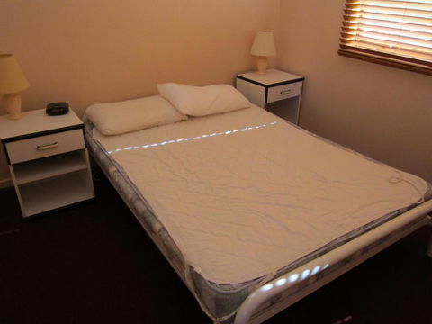 Mistral 2 - Port Augusta Accommodation 6