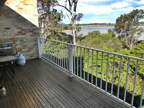 LAKESIDE2 - Port Augusta Accommodation 6