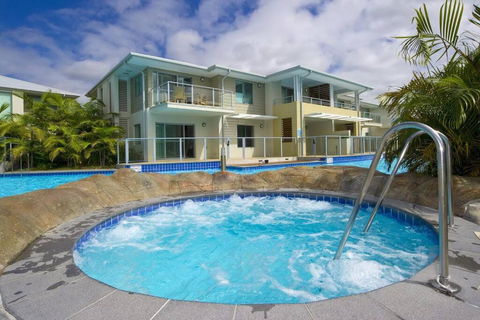 Pacific Blue Pool Spa & More Available In Complex! - Port Augusta Accommodation 1