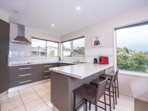 Grevillea 1 / 12 Poly Cow Lane - Port Augusta Accommodation 1