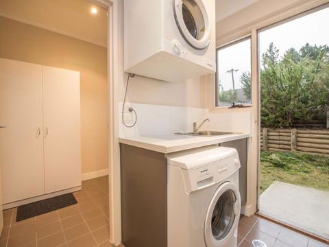 Grevillea 1 / 12 Poly Cow Lane - Port Augusta Accommodation 5