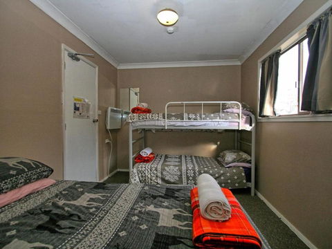 Blizzard Bunny Lodge - Port Augusta Accommodation 3