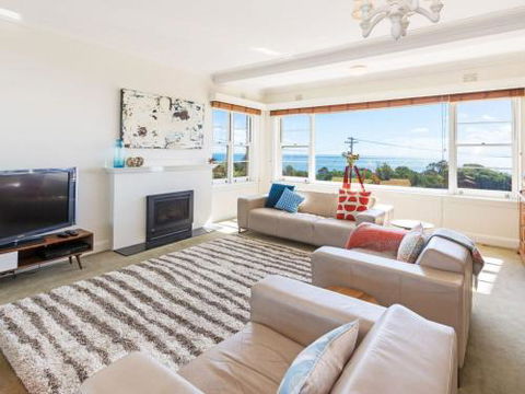 BEACH BELLE MORNINGTON - Port Augusta Accommodation 1