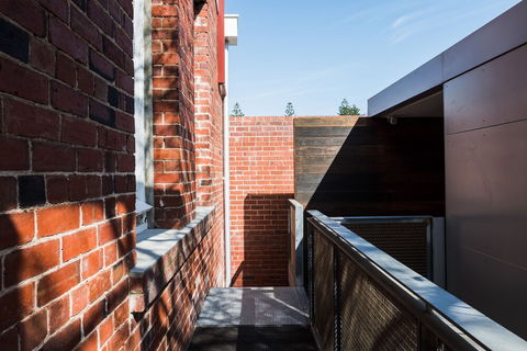 The Architects Warehouse Apartment On Mouat Fremantle - Port Augusta Accommodation 0