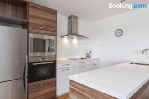 SKY GARDENS SUNSET RIVER VIEW NETFLIX WINE PARKING - Port Augusta Accommodation 0