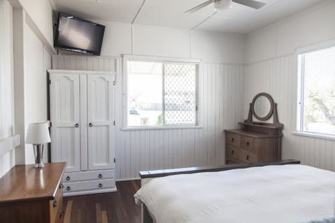 Urangan Harbour Cottage - Port Augusta Accommodation 1