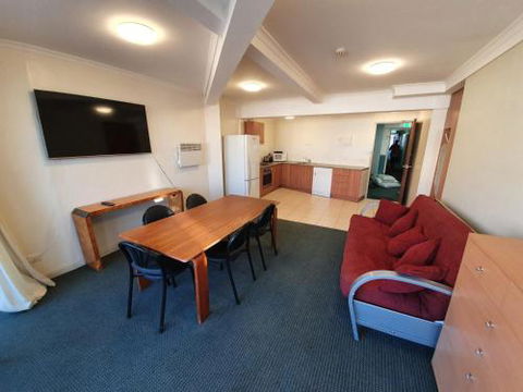 20 Lakeview Plaza - Port Augusta Accommodation 1