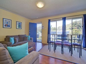 Shoal Towers Unit 5 / 11 Shoal Bay Road - Port Augusta Accommodation 6