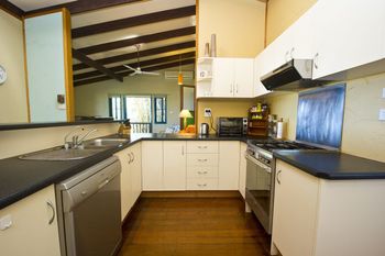 Salty House - Port Augusta Accommodation 5