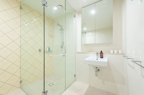 Stunning Potts Point Apartment - Port Augusta Accommodation 1