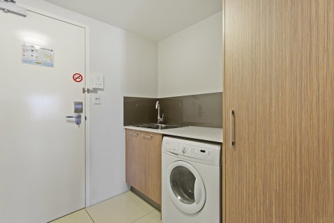 CBD Luxury Accommodation - Port Augusta Accommodation 3