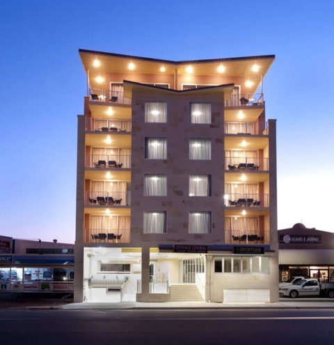 CBD Luxury Accommodation - Port Augusta Accommodation 0