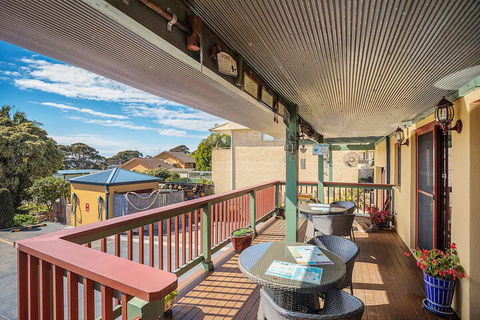 Anchors Aweigh Narooma - Port Augusta Accommodation 1