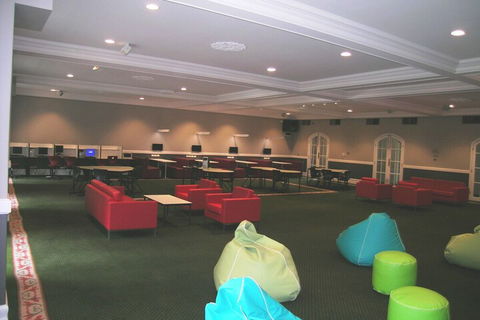 RMIT Village House - Port Augusta Accommodation 1