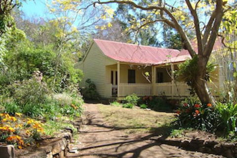 Hermitage Cottage - Port Augusta Accommodation 0