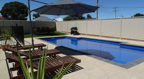 Ploughmans Motor Inn - Port Augusta Accommodation 6