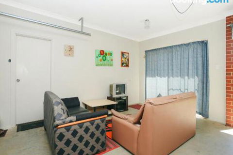 All Seasons Port Elliot Holiday House - Port Augusta Accommodation 2