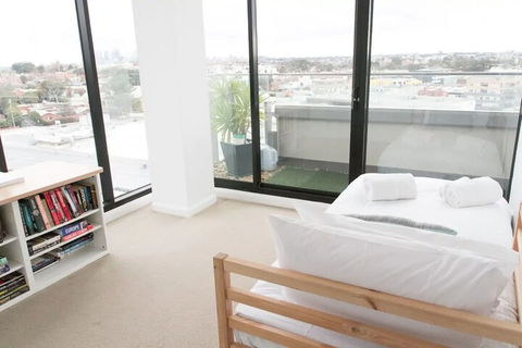 Modern 2 Bedroom Apartment In Melbournes Northcote - Port Augusta Accommodation 0