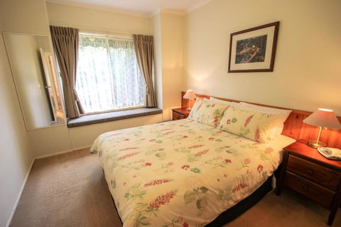 Silver Birches Holiday Unit 4 - Port Augusta Accommodation 1