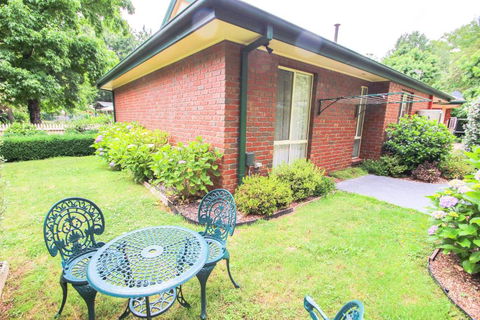 Silver Birches Holiday Unit 3 - Port Augusta Accommodation 3