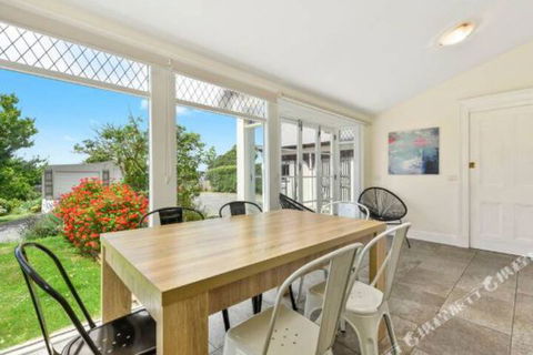 Rose Garden Spacious Family Home Near CBD - Port Augusta Accommodation 6