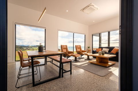 The Cove Tasmania - Port Augusta Accommodation 1
