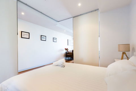 RIVER, 1BDR Melbourne Apartment - Port Augusta Accommodation 2