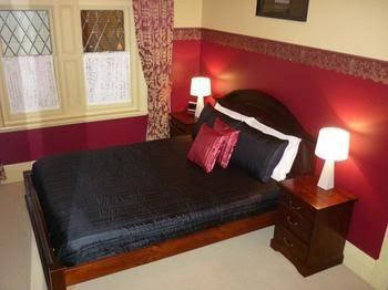 Triune House Bed & Breakfast - Port Augusta Accommodation 1