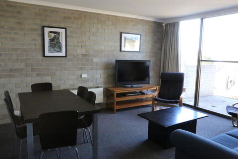 Tanderra 4 - Port Augusta Accommodation 3