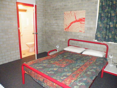 Tanderra 4 - Port Augusta Accommodation 4