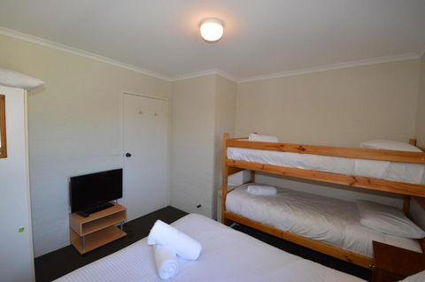 Kirwan 40 - Port Augusta Accommodation 3