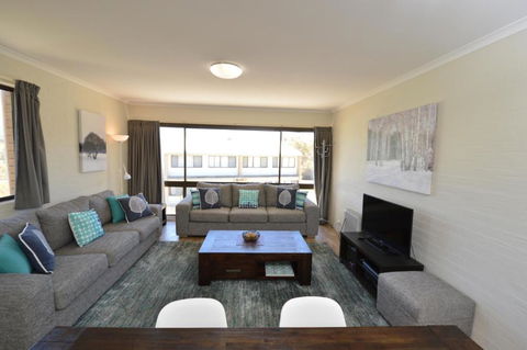 Kirwan 40 - Port Augusta Accommodation 5