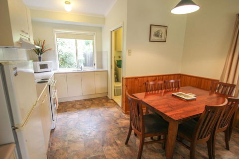 Silver Birches Holiday Unit 10 - Port Augusta Accommodation 3