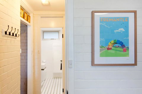 The Original Fremantle Apartment - Port Augusta Accommodation 5
