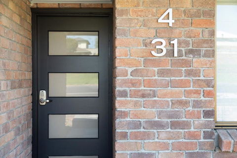 City Four Apartment - Port Augusta Accommodation 2
