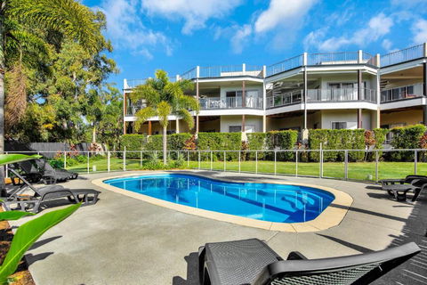 Rainbow Towers 2 Rainbow Beach High On The Hill Panoramic Views Wi Fi - Port Augusta Accommodation 2