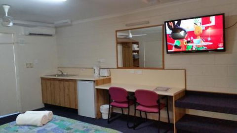 Sandcastle Motel Tin Can Bay - Port Augusta Accommodation 2