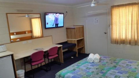 Sandcastle Motel Tin Can Bay - Port Augusta Accommodation 3