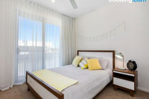 SEASIDE By THE BEACH - Port Augusta Accommodation 0