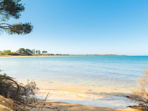 A La Plage - Port Augusta Accommodation 3