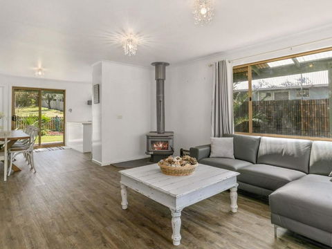 A La Plage - Port Augusta Accommodation 4