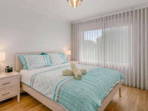 Wild Waves - Port Augusta Accommodation 1