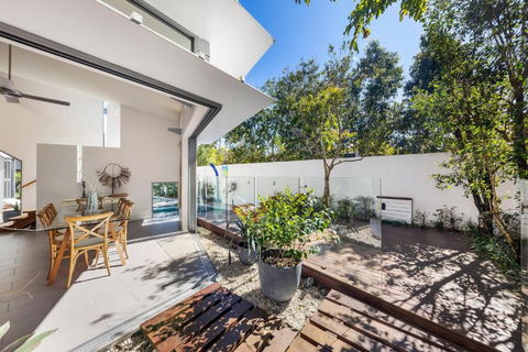 Ultimate Light & Space Noosa Heads - Port Augusta Accommodation 4