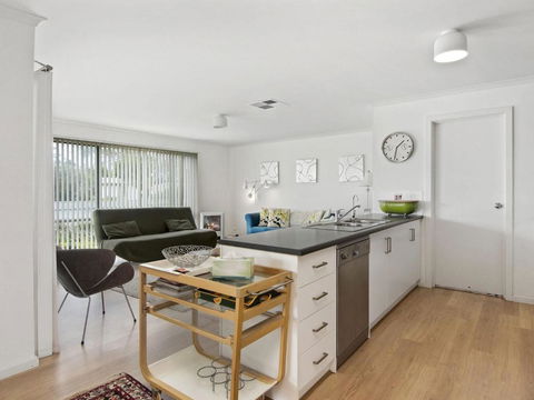 Beach Fun 11 Broadbeach Drive - Port Augusta Accommodation 1