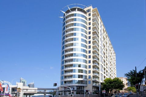 Urban Rest - One Darling Harbour - Port Augusta Accommodation 0