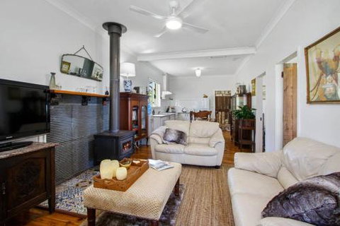 WOOLWAY - Port Augusta Accommodation 4