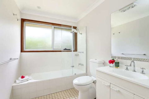 Mountain Den - Port Augusta Accommodation 1