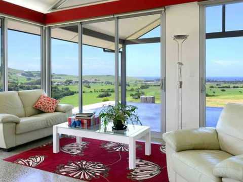 ROSE VALLEY Gerringong 4pm Check Out Sundays - Port Augusta Accommodation 5