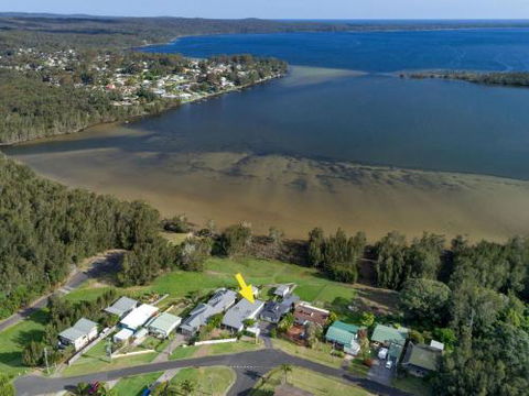 VINCES LANDING OLD EROWAL BAY 4pm Check Out Sundays - Port Augusta Accommodation 0