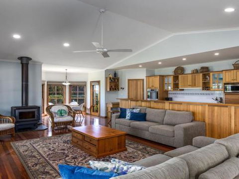 GULL HOUSE Kiama 4pm Check Out Sundays - Port Augusta Accommodation 3